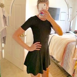 HUGE MOVING SALE: Dark Green Ribbed Skater